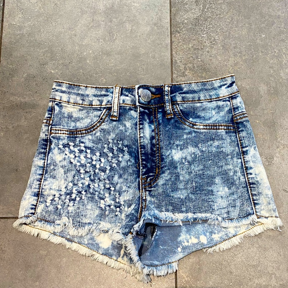 Almost famous jean shorts